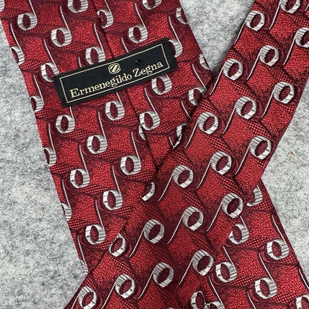 ERMENEGILDO ZEGNA Mens Luxury Tie Red Geometric 100% Silk Music Notes Print